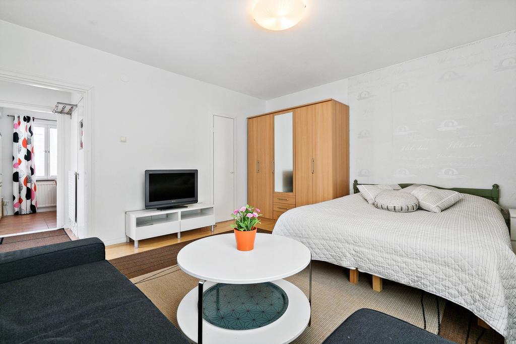Apartamento Majoitushuoneisto Tuomipuisto Naantali Exterior foto